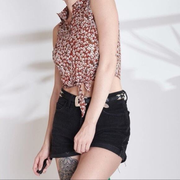 NWT Sky & Sparrow Maroon Ditsy Floral Rust Tie Front Tank Top Size Small - Picture 2 of 4